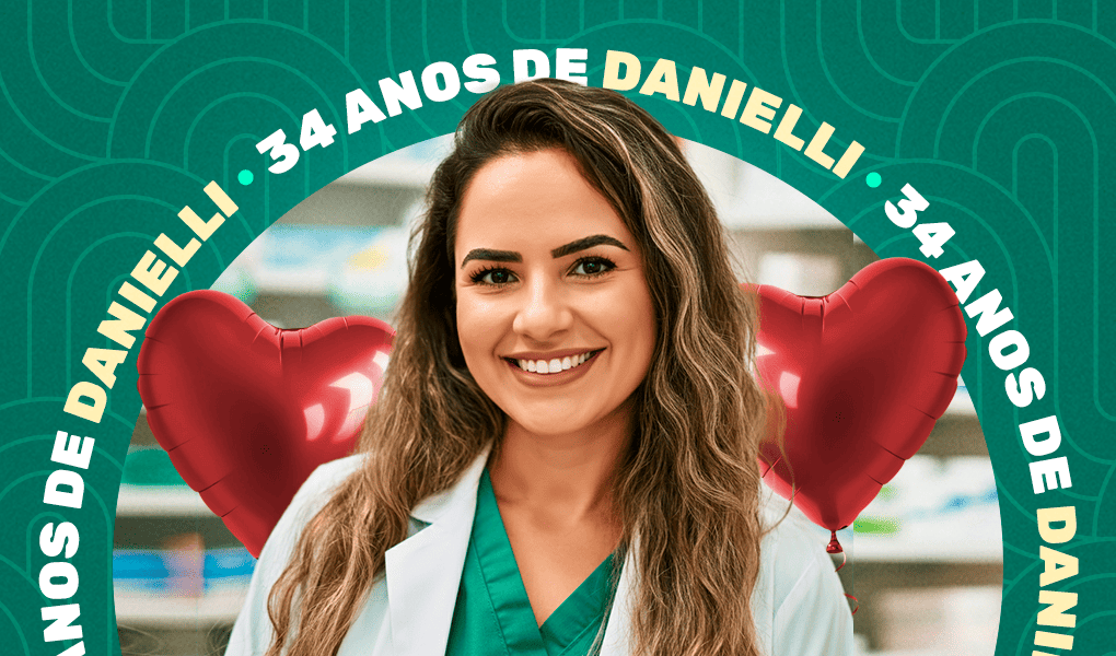 mulher sorrindo 34 anos de drogaria danielli